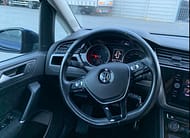Volkswagen Touran 2.0 TDI SCR BMT Highline DSG EU6 . Meačná splátka 276 € . Akontácia 0 € .