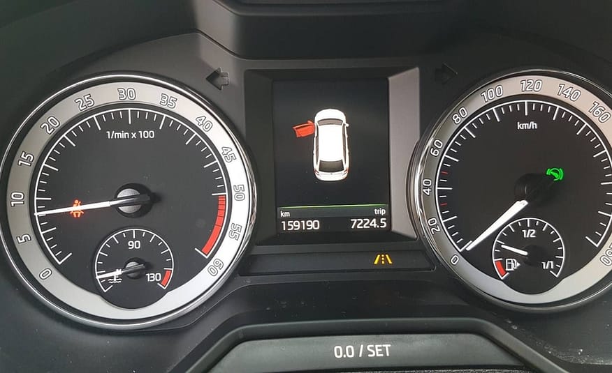Škoda Octavia Combi 2.0 TDI Drive DSG EU6 . Mesačná splátka 279 E . Akontácia 0 E .