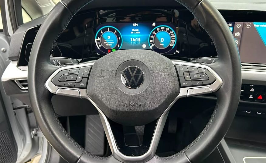 Volkswagen Golf 2.0 TDI Style DSG 110kW virtual cocpit