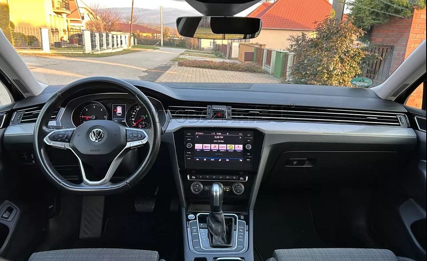 Volkswagen Passat Variant 2.0 TDI Business DSG , Mesačná splátka 299 € . Akontácia 10 % .